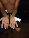 assaltante-armado-com-faca-tenta-roubar-time-de-futevolei-e-acaba-agredido-e-preso,-em-ro