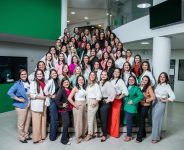 credisis-promove-sessao-de-fotos-em-homenagem-ao-dia-internacional-da-mulher